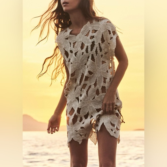 Zara ASYMMETRIC CROCHET DRESS - Picture 1 of 15